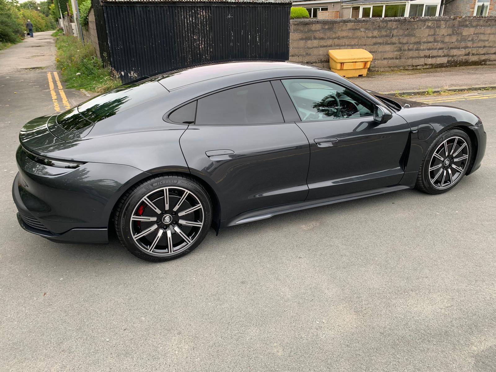 Porsche Taycan VOLCANO GREY Taycan Club E1174579-EC05-44A7-9D68-9B4FBAC9E603