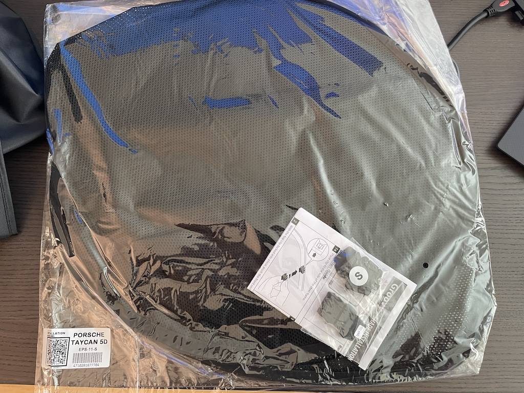 Porsche Taycan SOLD.... Panoramic Roof Shade for TAYCAN CROSS TURISMO new in bag.JPG