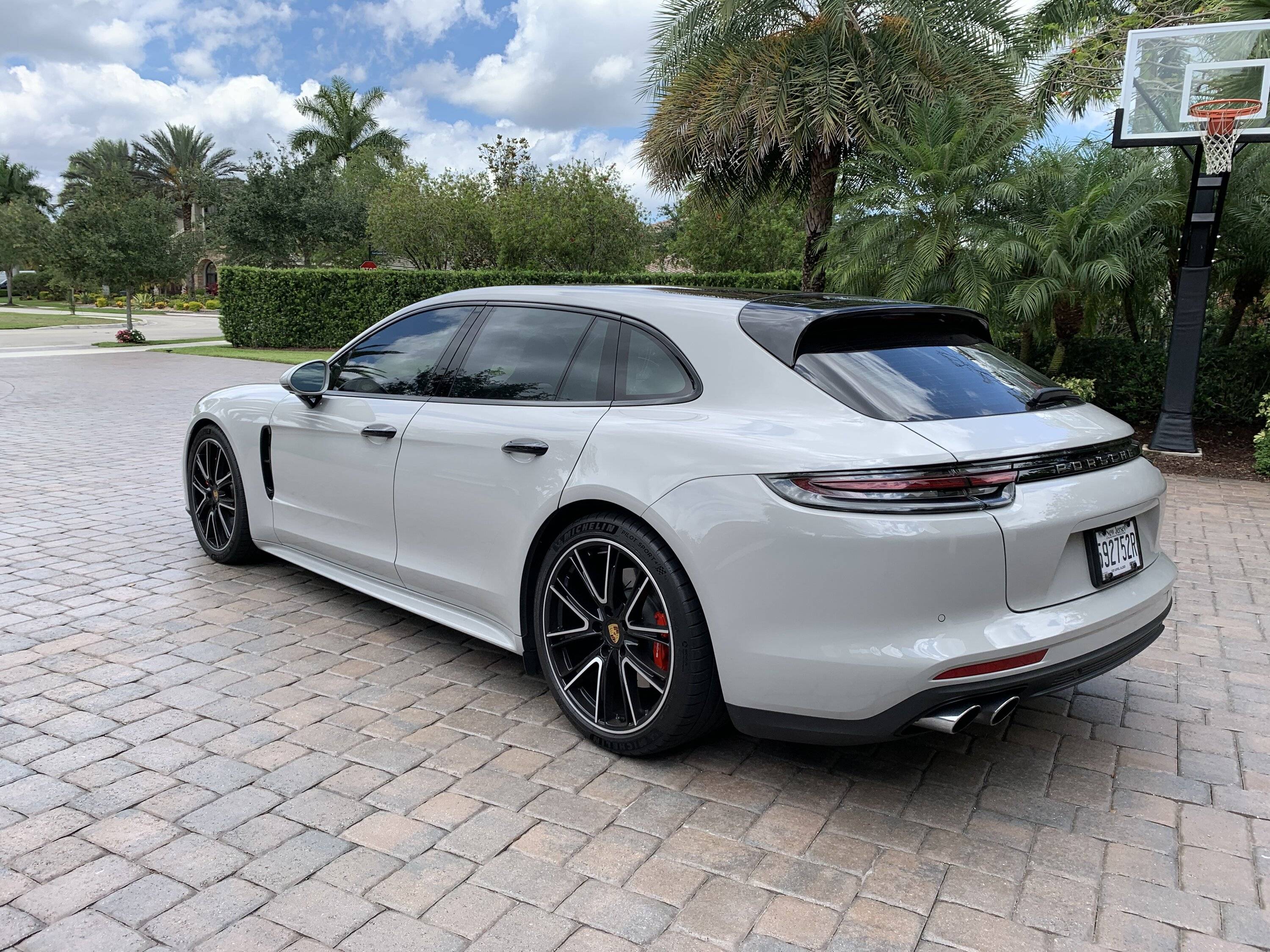 Porsche Taycan Volcano grey to chalk Grey wrap ideas IMG_0918