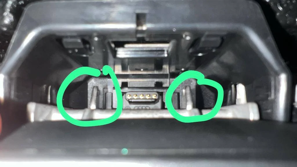 Porsche Taycan Porsche Rear Seat Entertainment (PRSE) Information PHOTO-2023-10-21-09-41-55