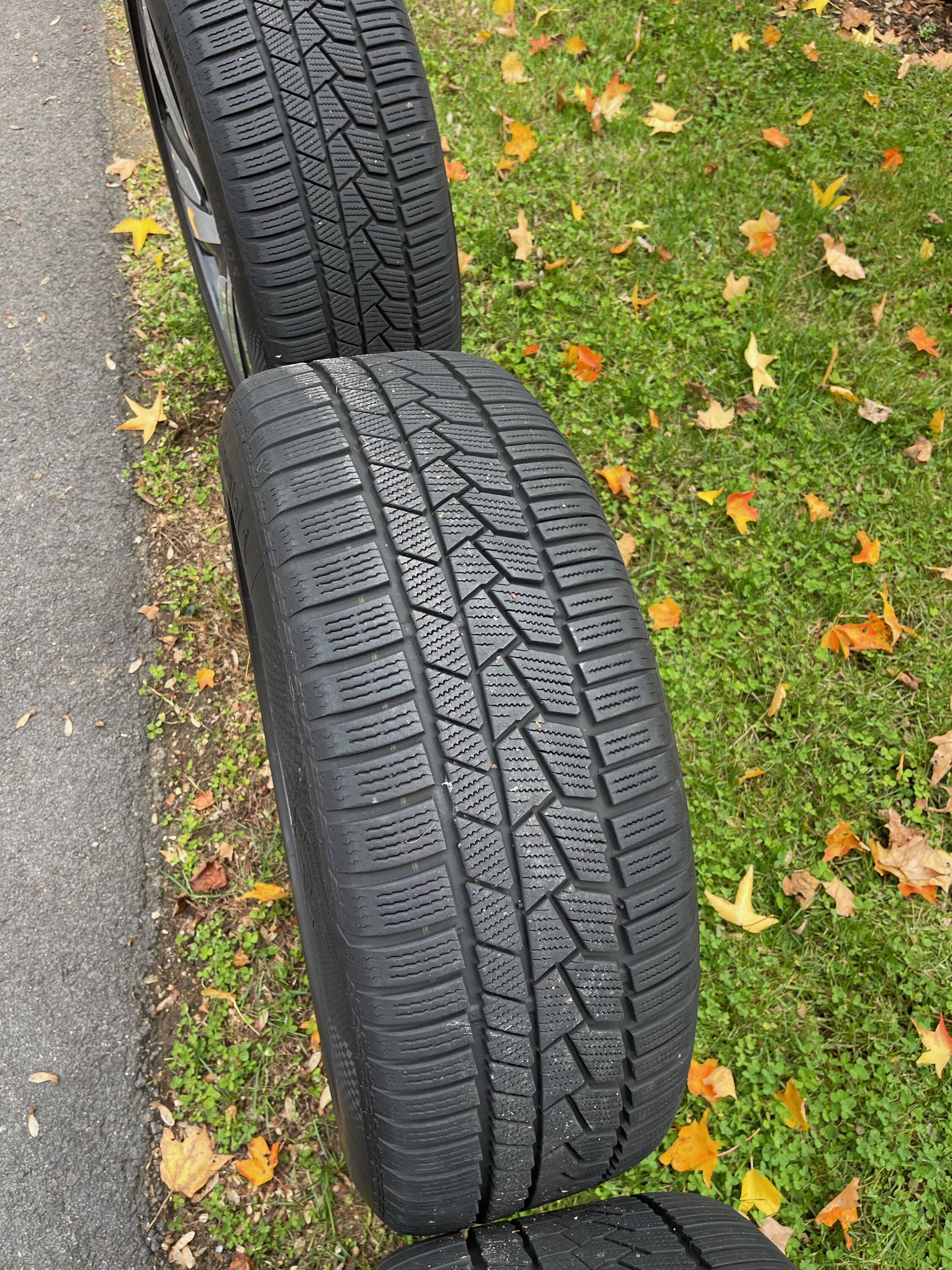 Porsche Taycan SOLD $1500 OBO 4 NEW Genuine OEM 19" Porsche Taycan Wheels & Tires 225/55R19 & 275/45/19 (9J1) Library - 16 of 21