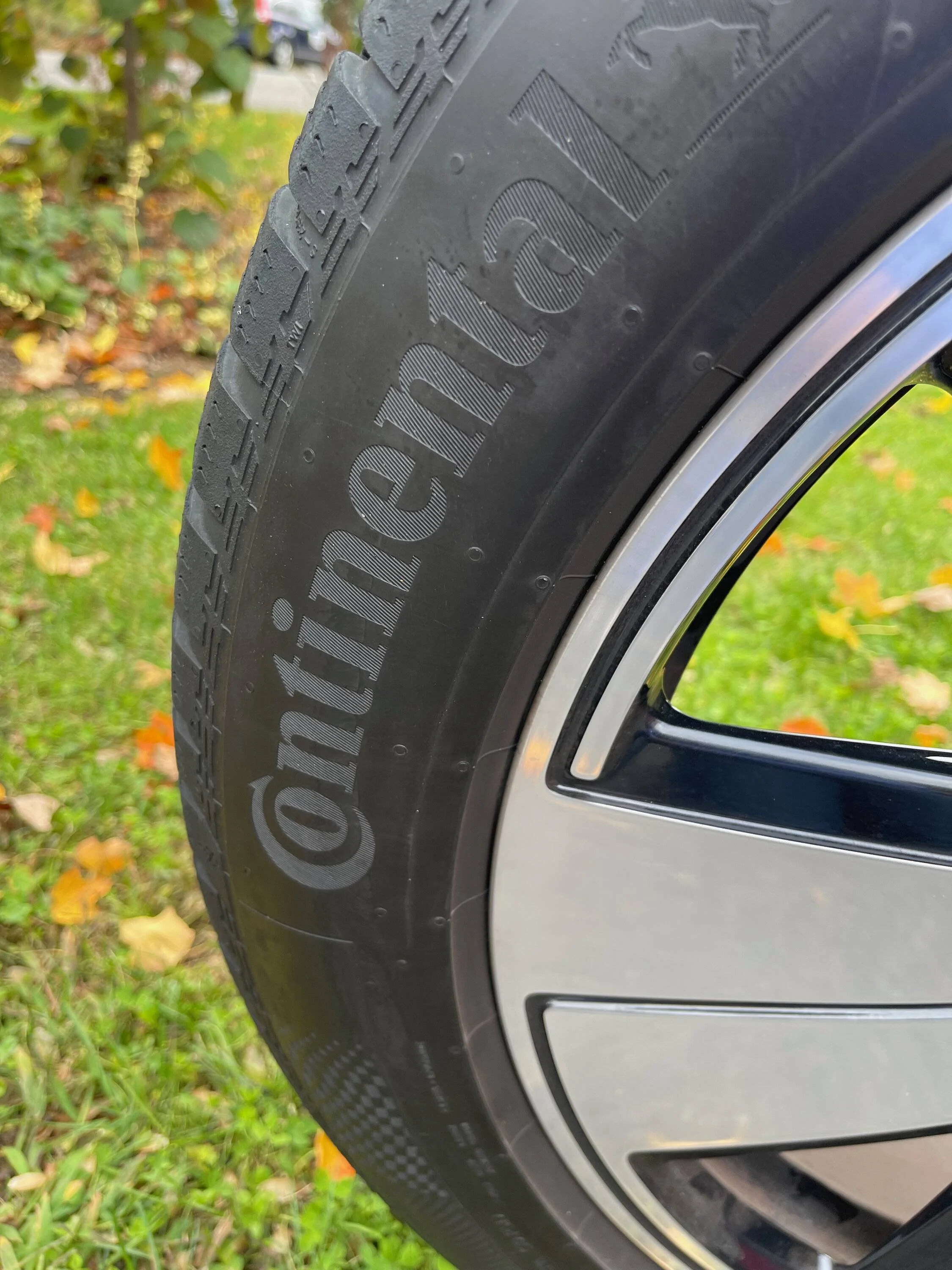 Porsche Taycan SOLD $1500 OBO 4 NEW Genuine OEM 19" Porsche Taycan Wheels & Tires 225/55R19 & 275/45/19 (9J1) Library - 8 of 21