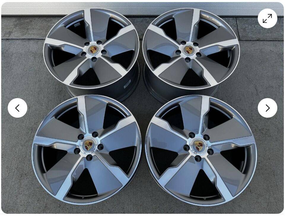 Porsche Taycan SOLD. Cross-Turismo Wheels 1698299520595