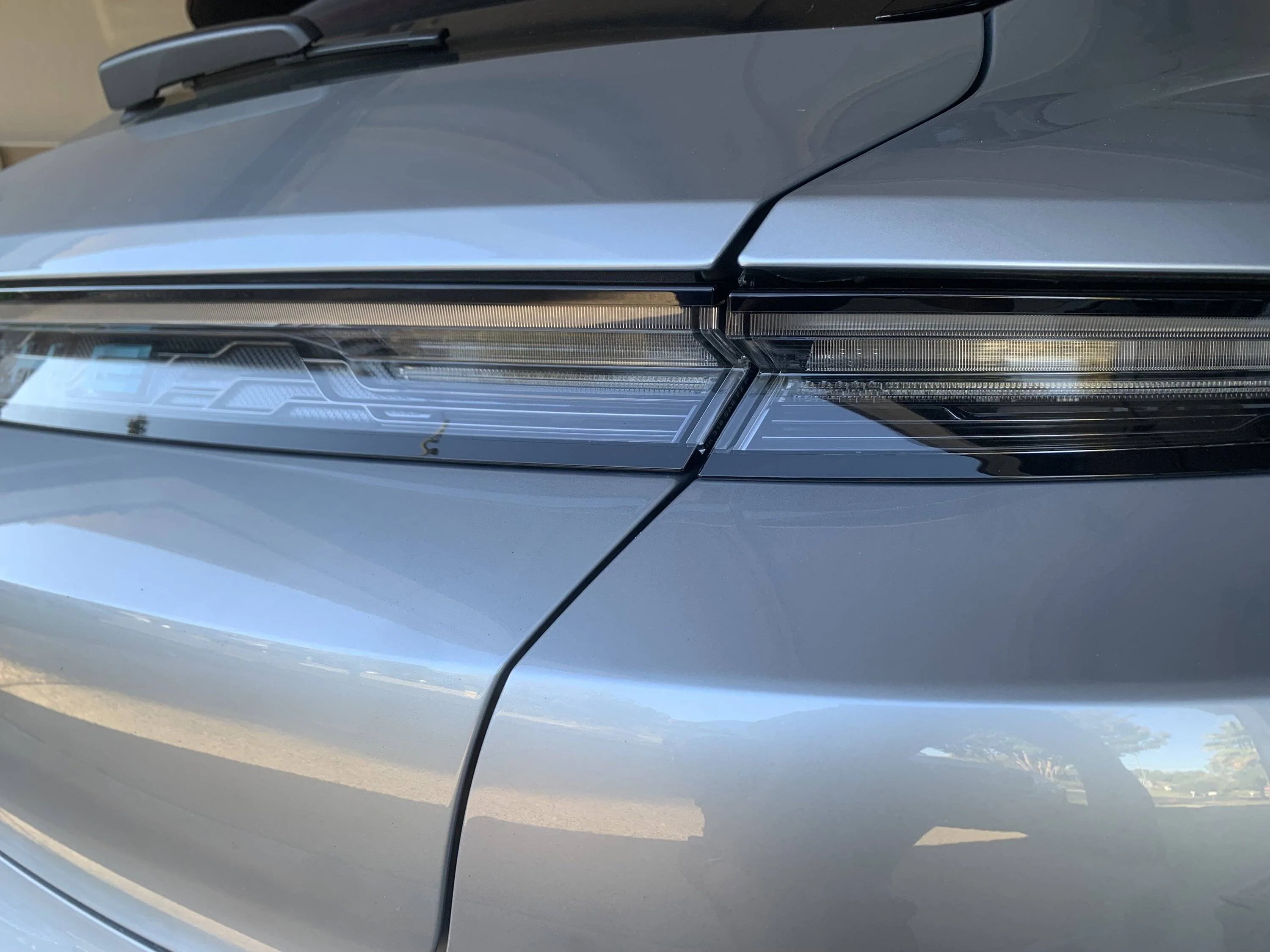 Porsche Taycan Retrofit rear light strip question IMG_7933