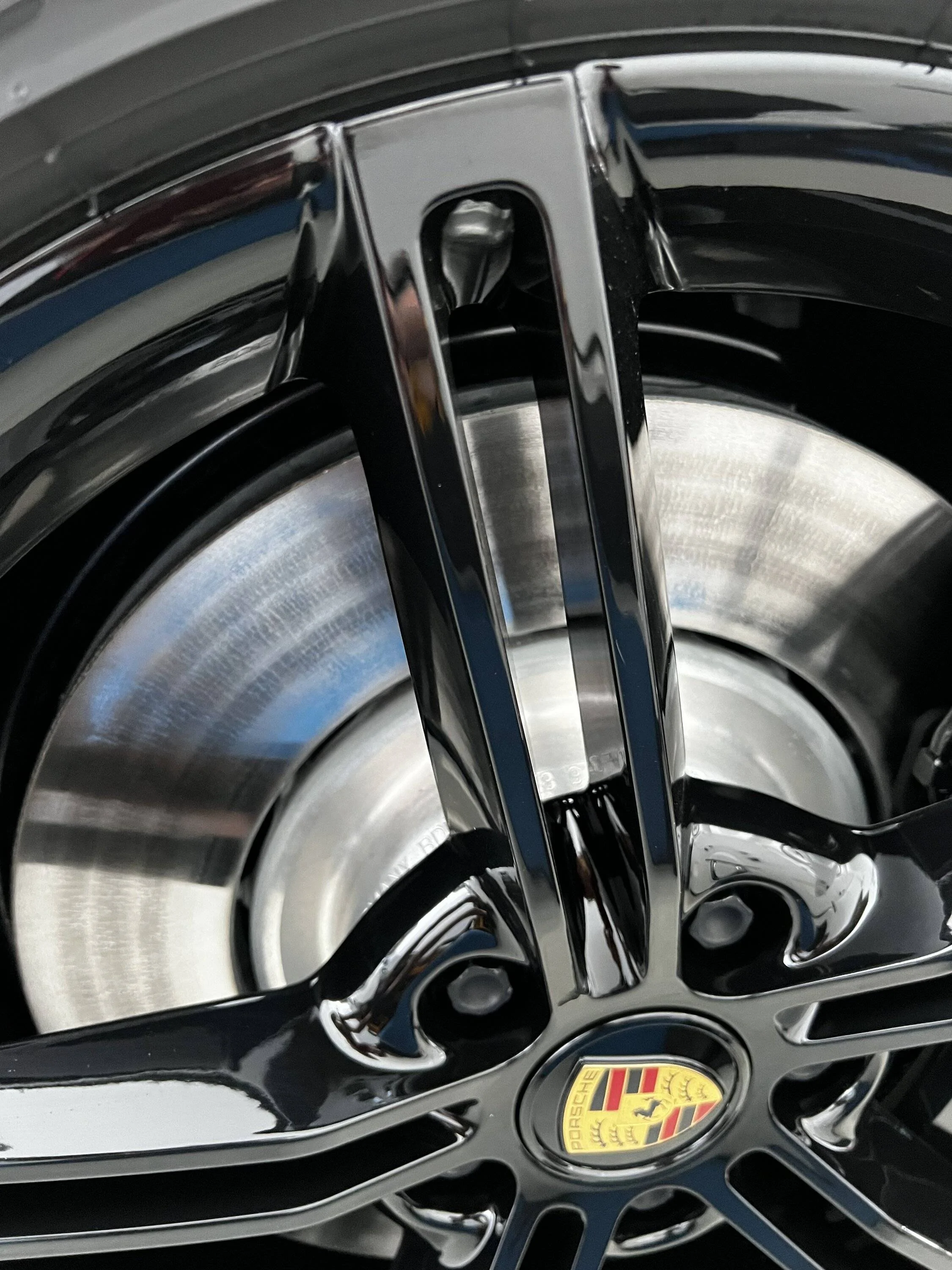 Porsche Taycan PSCB brakes, question IMG_7942