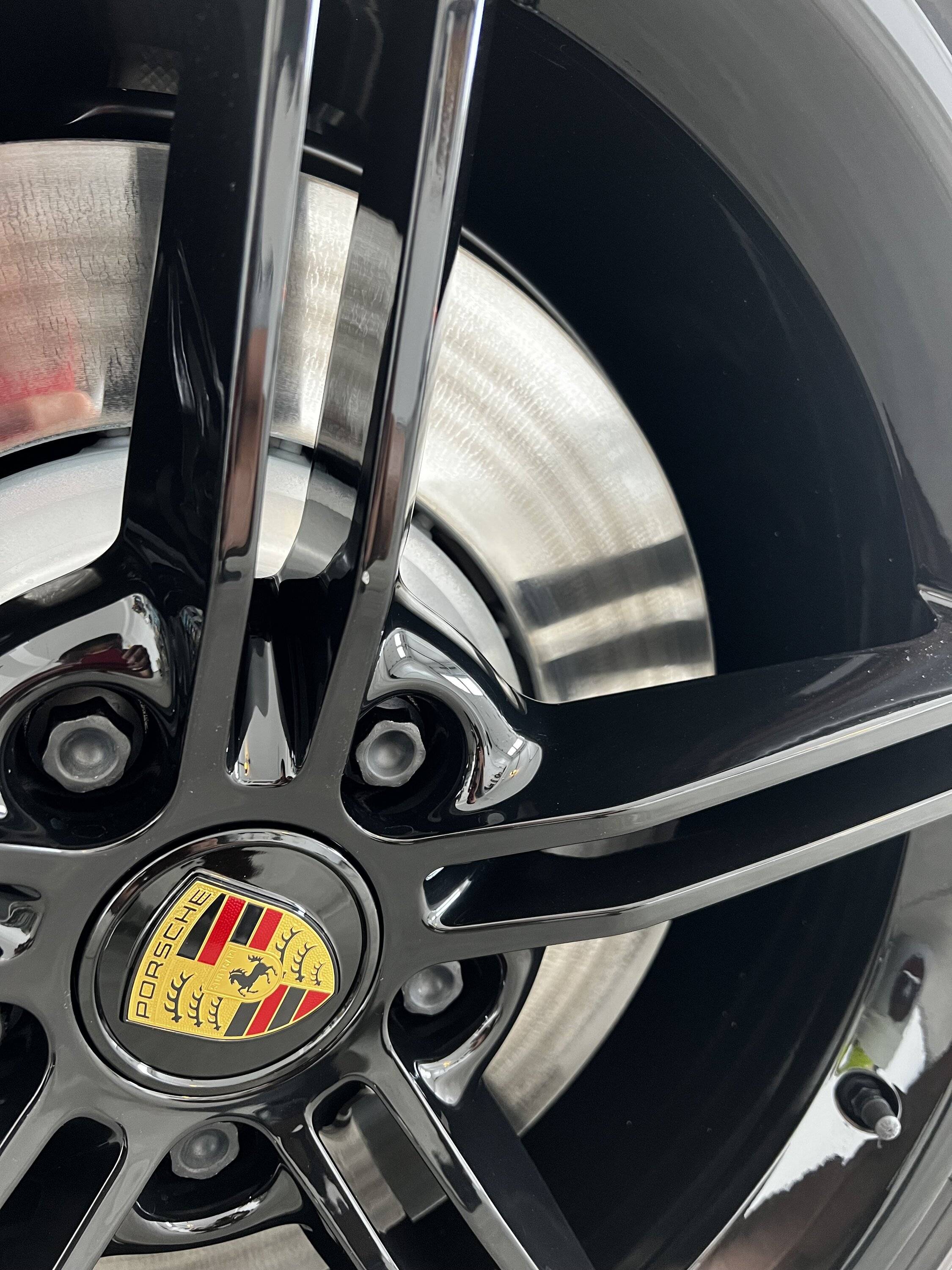 Porsche Taycan PSCB brakes, question IMG_7941