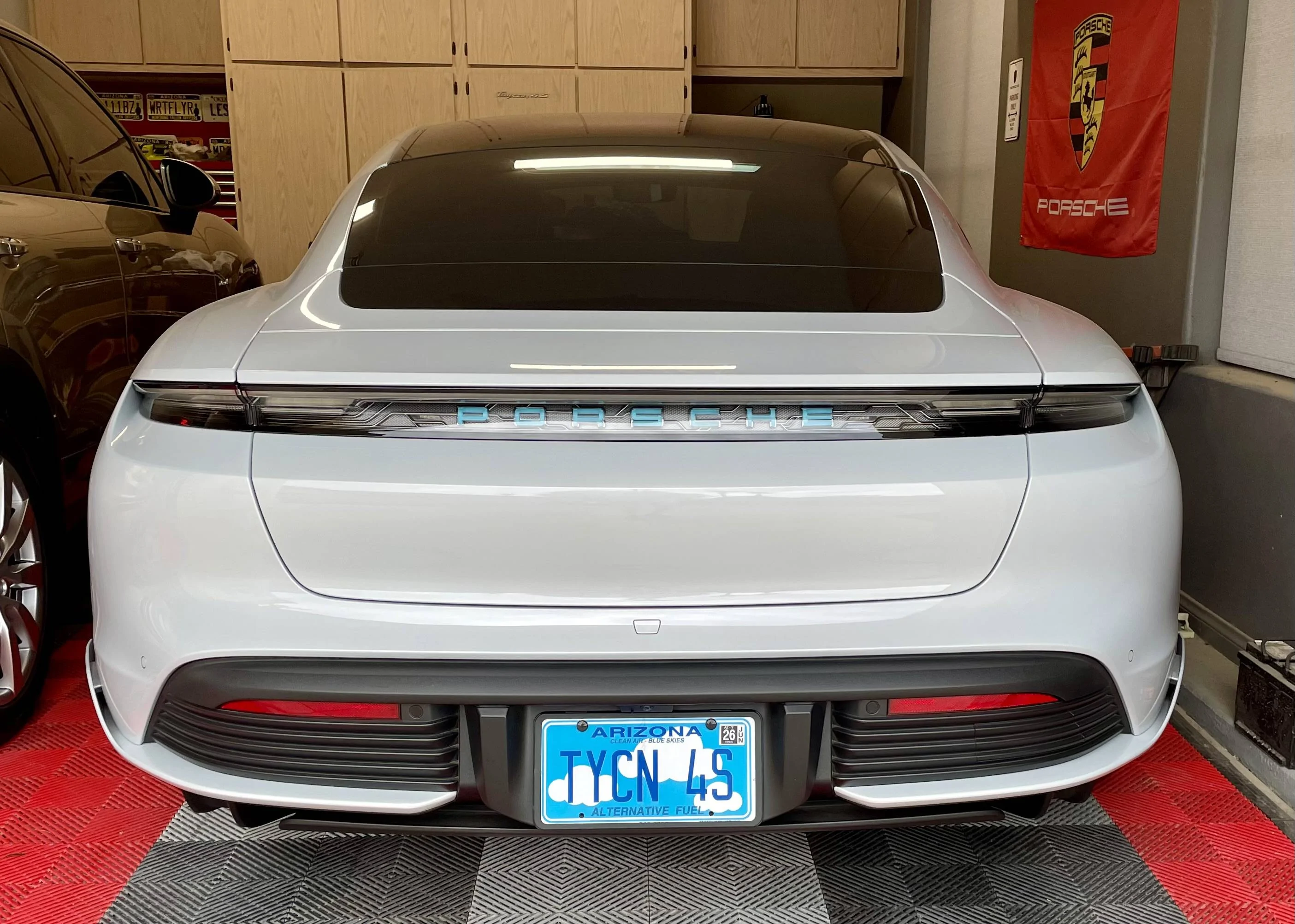 Porsche Taycan Ice grey exterior what interior? IMG_2880