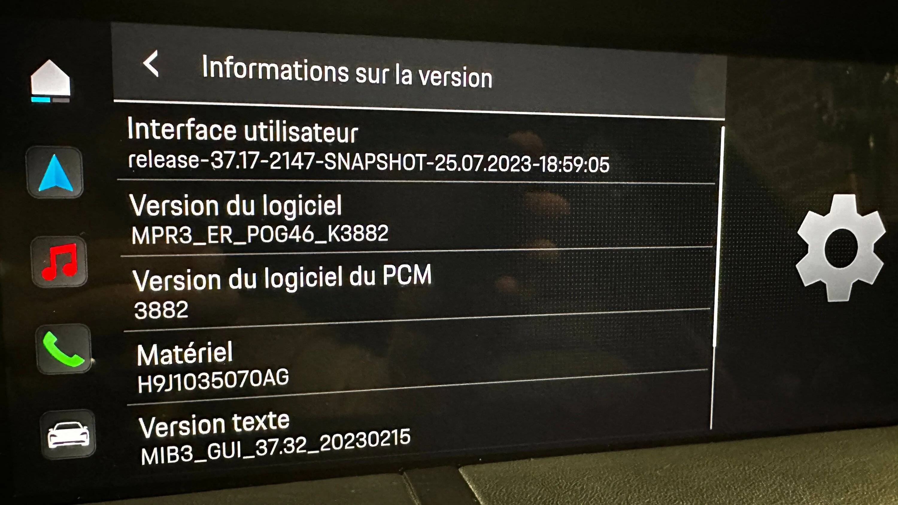 Porsche Taycan Spotify, Apple Music + Podcast gone after latest update IMG_1180 (1)