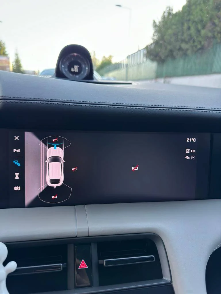 Porsche Taycan Spotify, Apple Music + Podcast gone after latest update 1c2f4b23-6fa2-4b68-86f9-f6ac704edd05