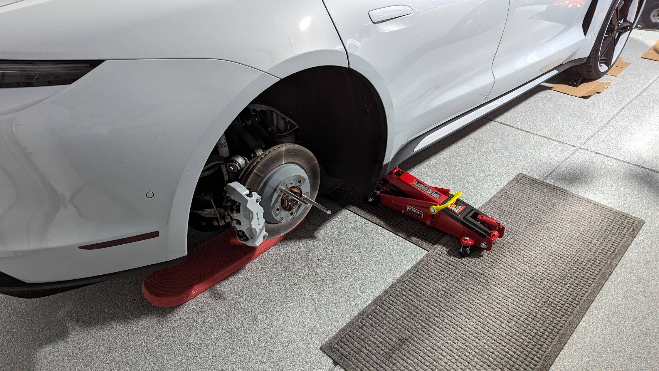 Porsche Taycan Showoff Your Taycan 1701269560503