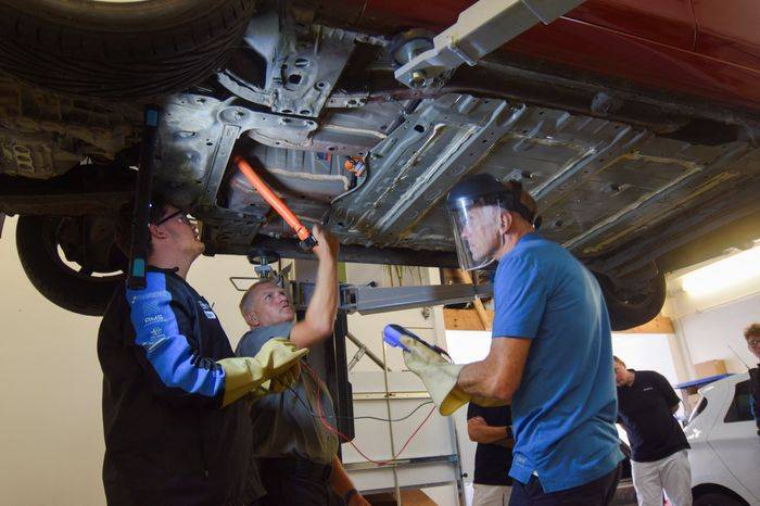 Porsche Taycan EV Collision Repair--WSJ: Costs/Wait Time im-894984?width=700&height=466