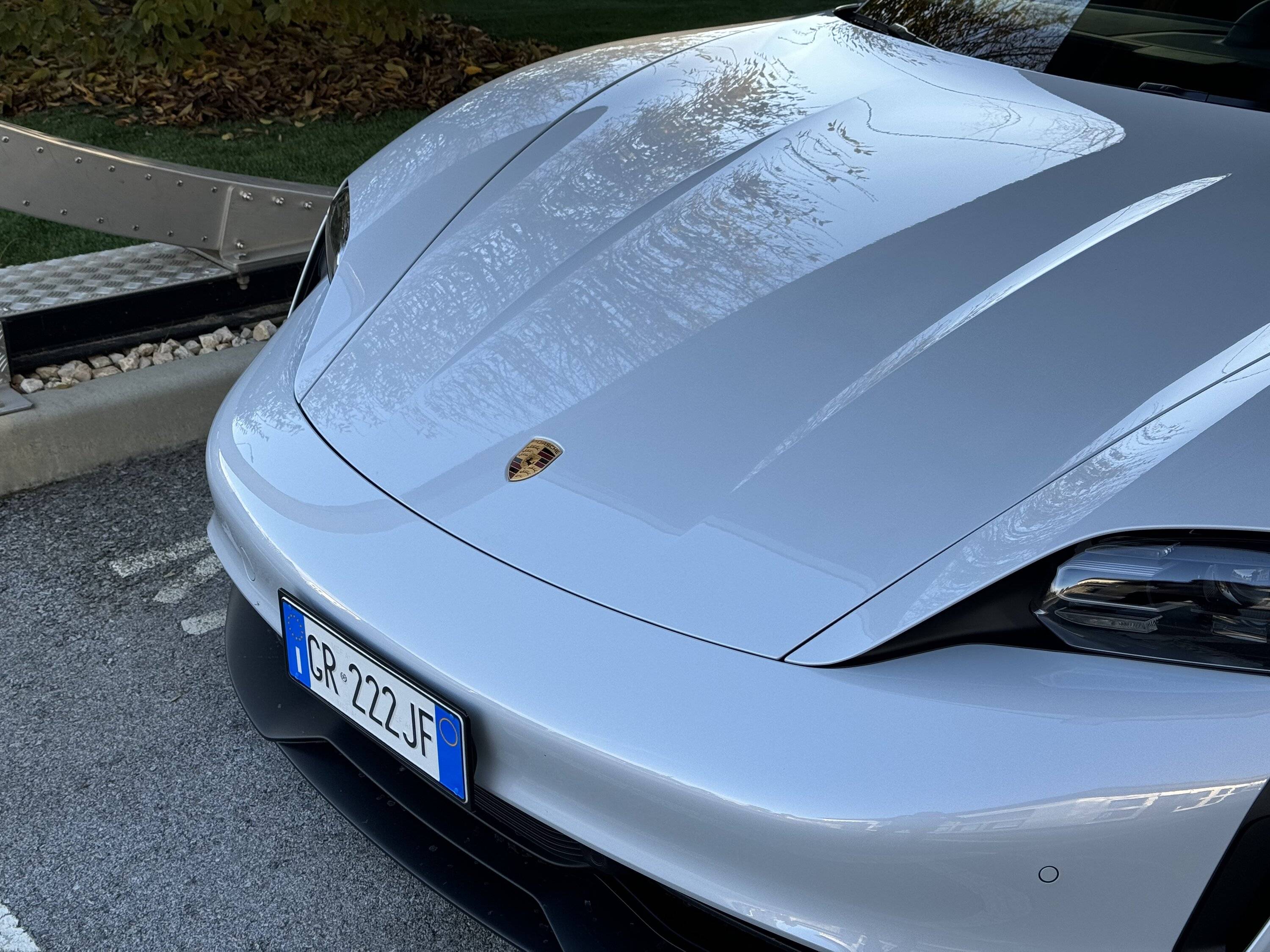 Porsche Taycan Taycan 4S hood misaligned IMG_0193