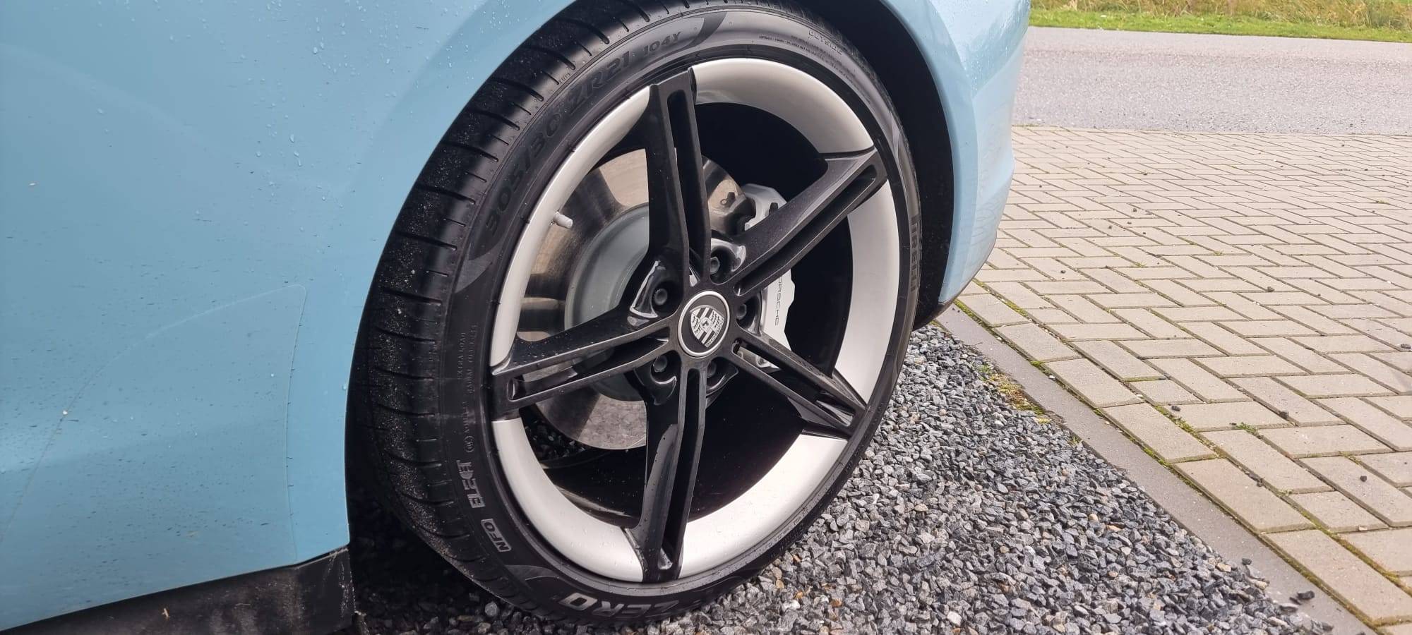 Porsche Taycan Mission E + pirelli new IMG_0467