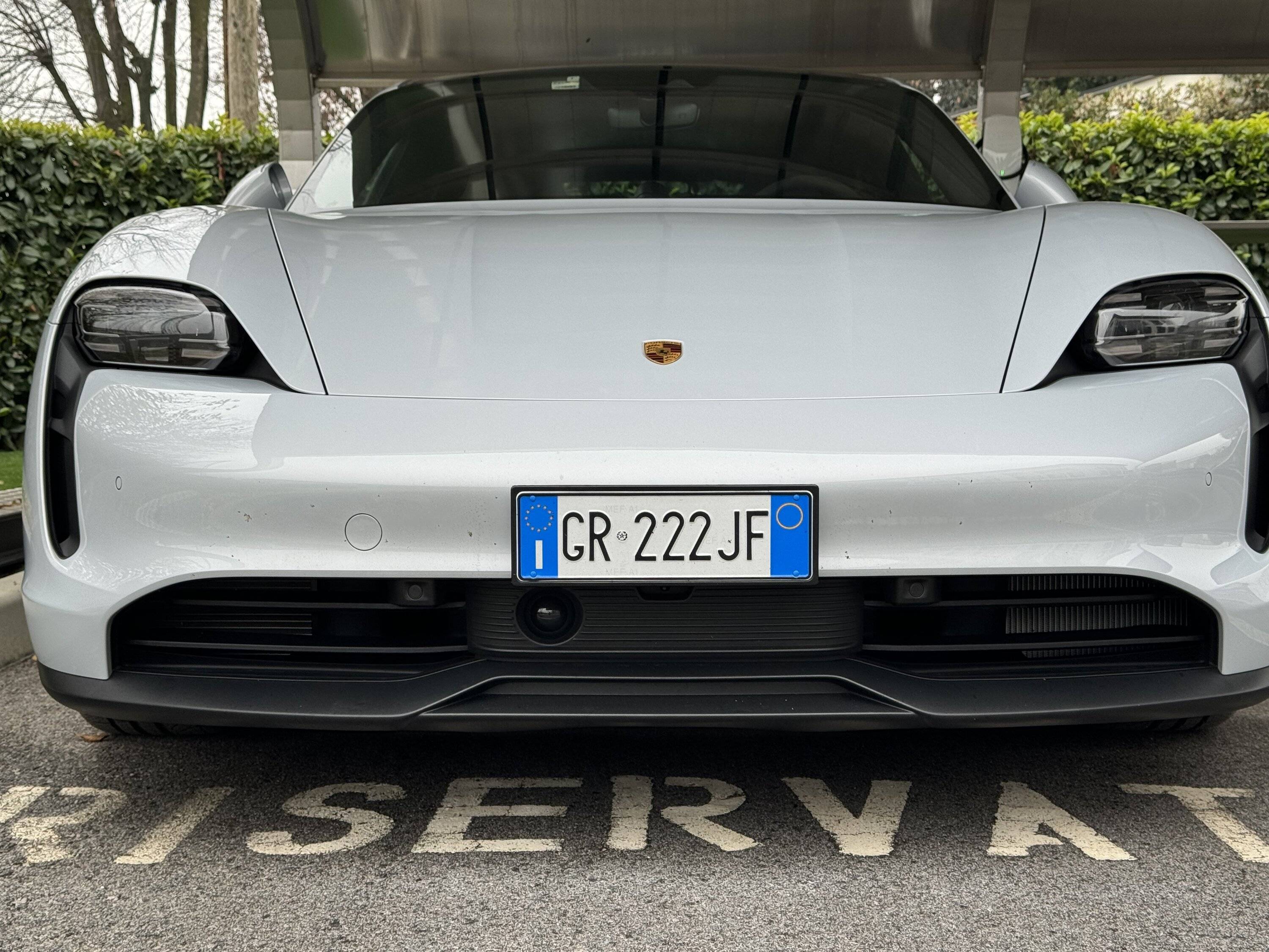 Porsche Taycan Taycan 4S hood misaligned IMG_0233