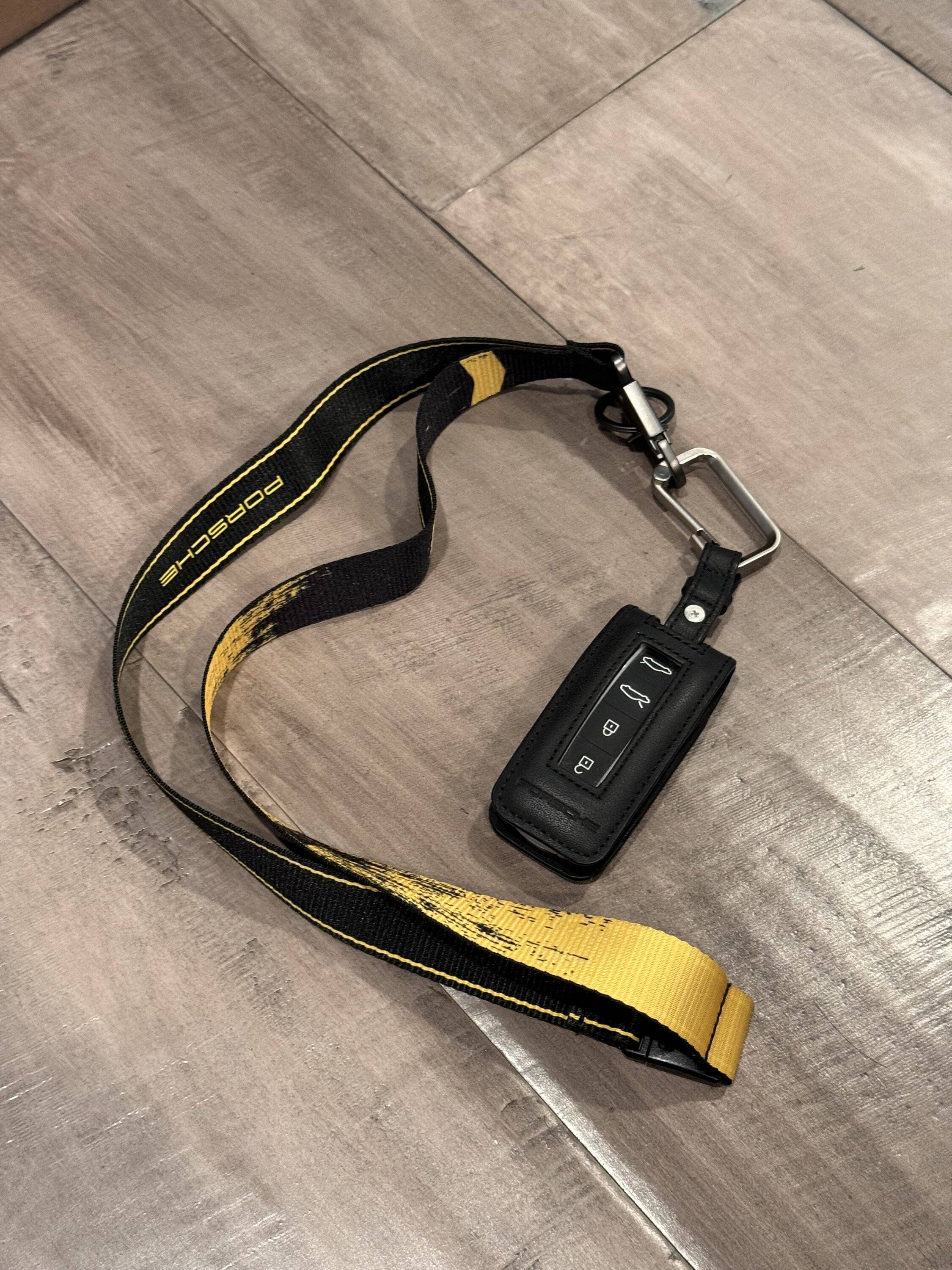 Porsche Taycan Where to put the keys? tempImageCZkF18