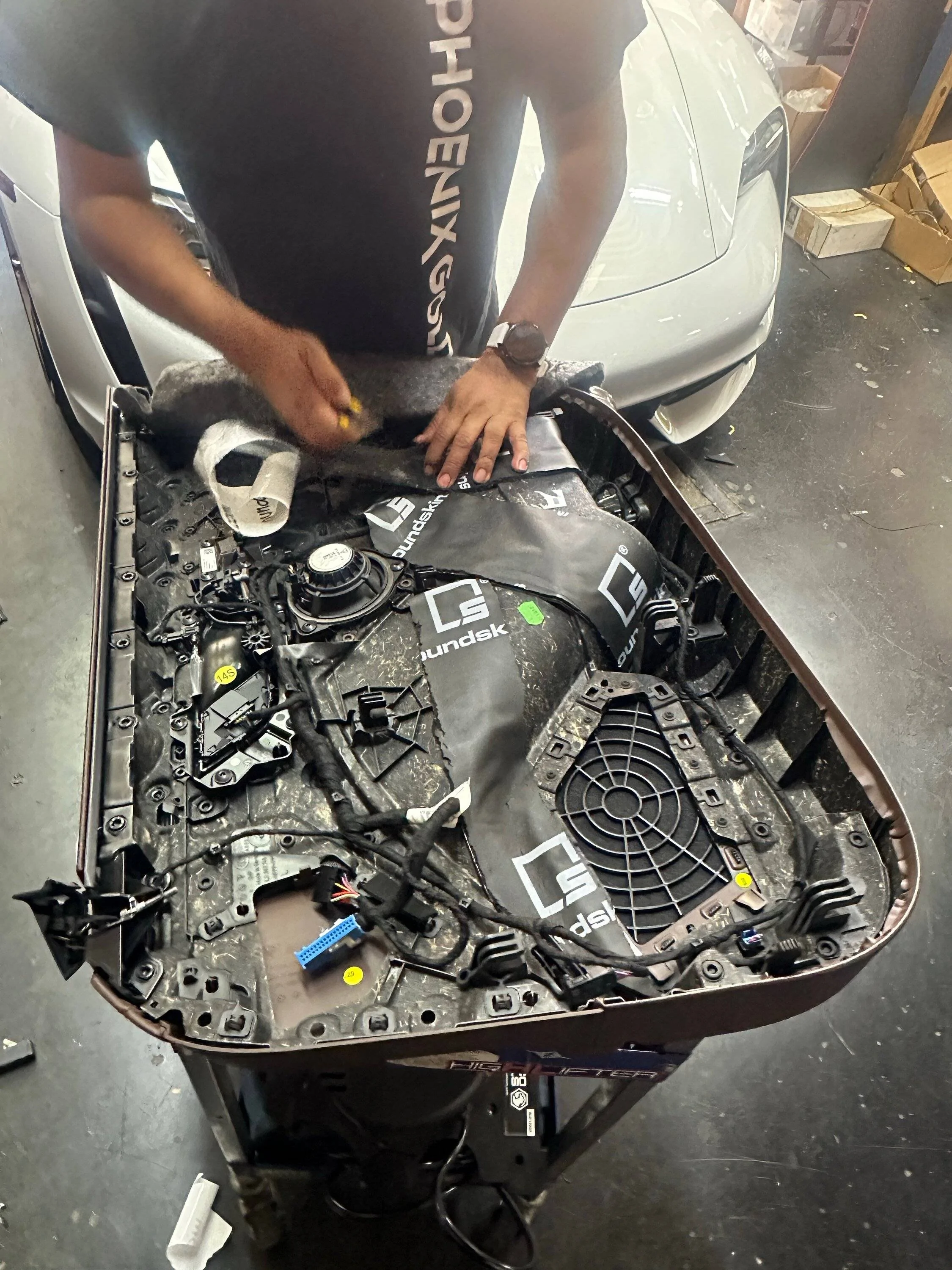 Porsche Taycan Fix for speaker issues IMG_3947