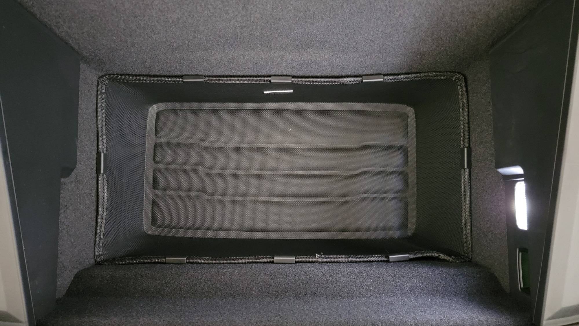 Porsche Taycan Tuxmat trunk / frunk 3-piece set -- first look pics Front mat adjusted