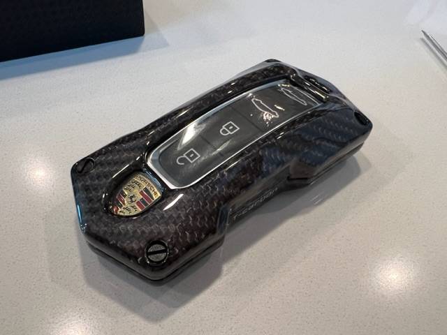 Porsche Taycan OK - let's see them! Key Fob IMG_0262