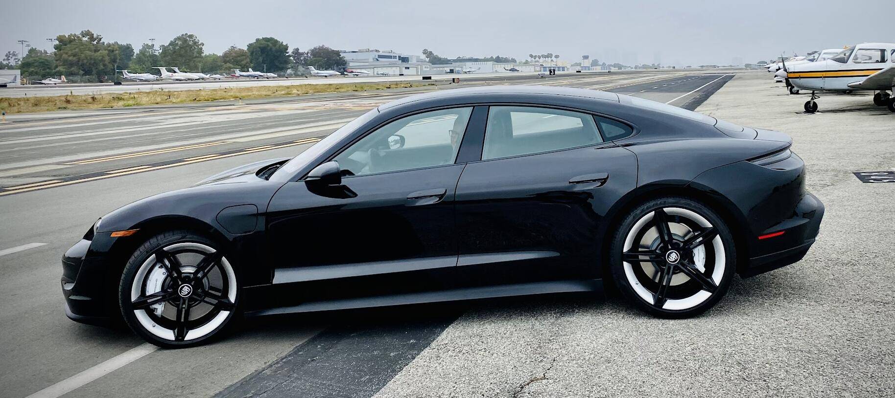 Porsche Taycan For Sale | 2022 Taycan Black/Black Premium | $85k Screenshot 2023-11-25 at 10.13.33 AM