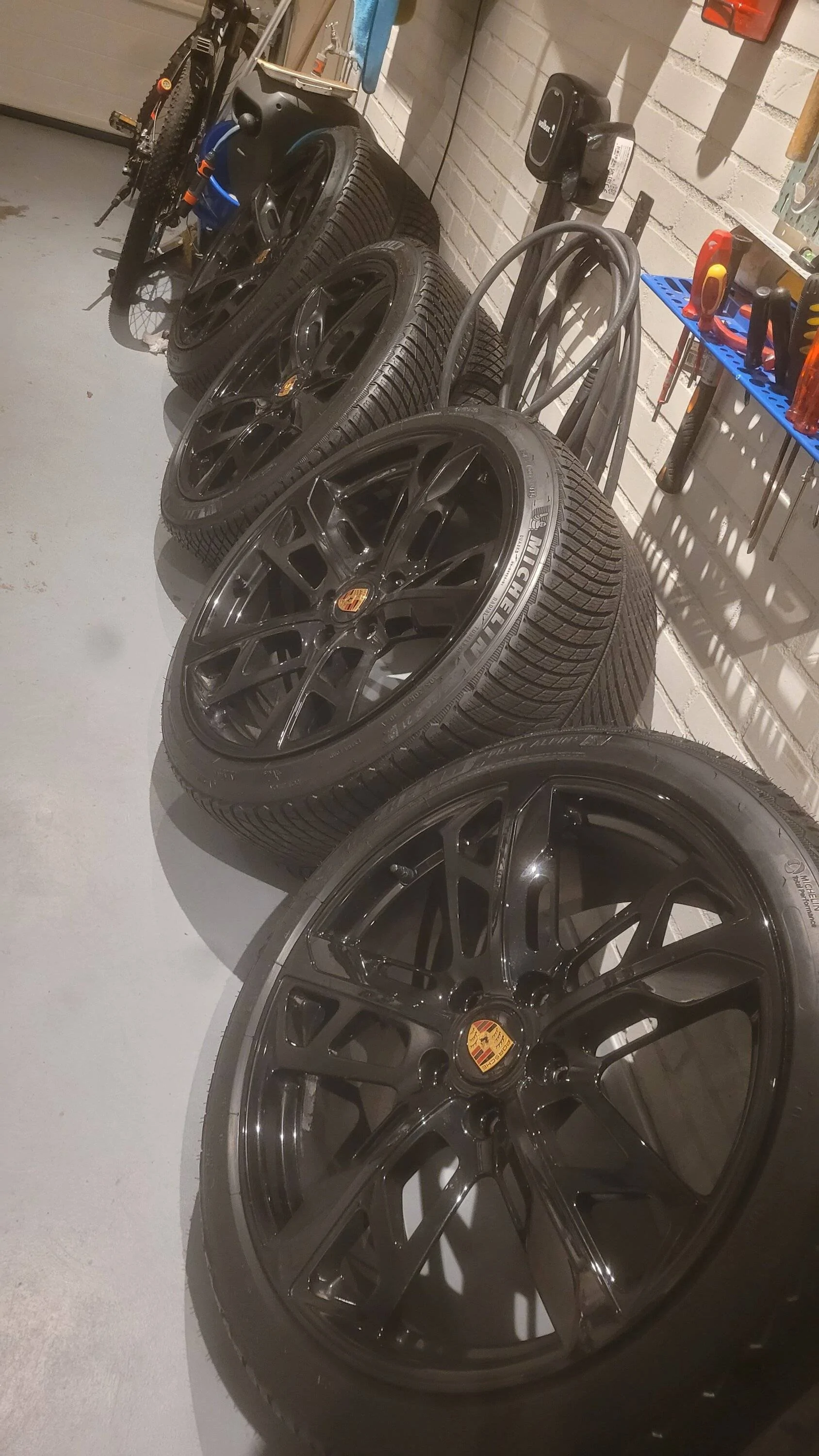 Porsche Taycan All Season Tyres. Help please. 20240104_181322