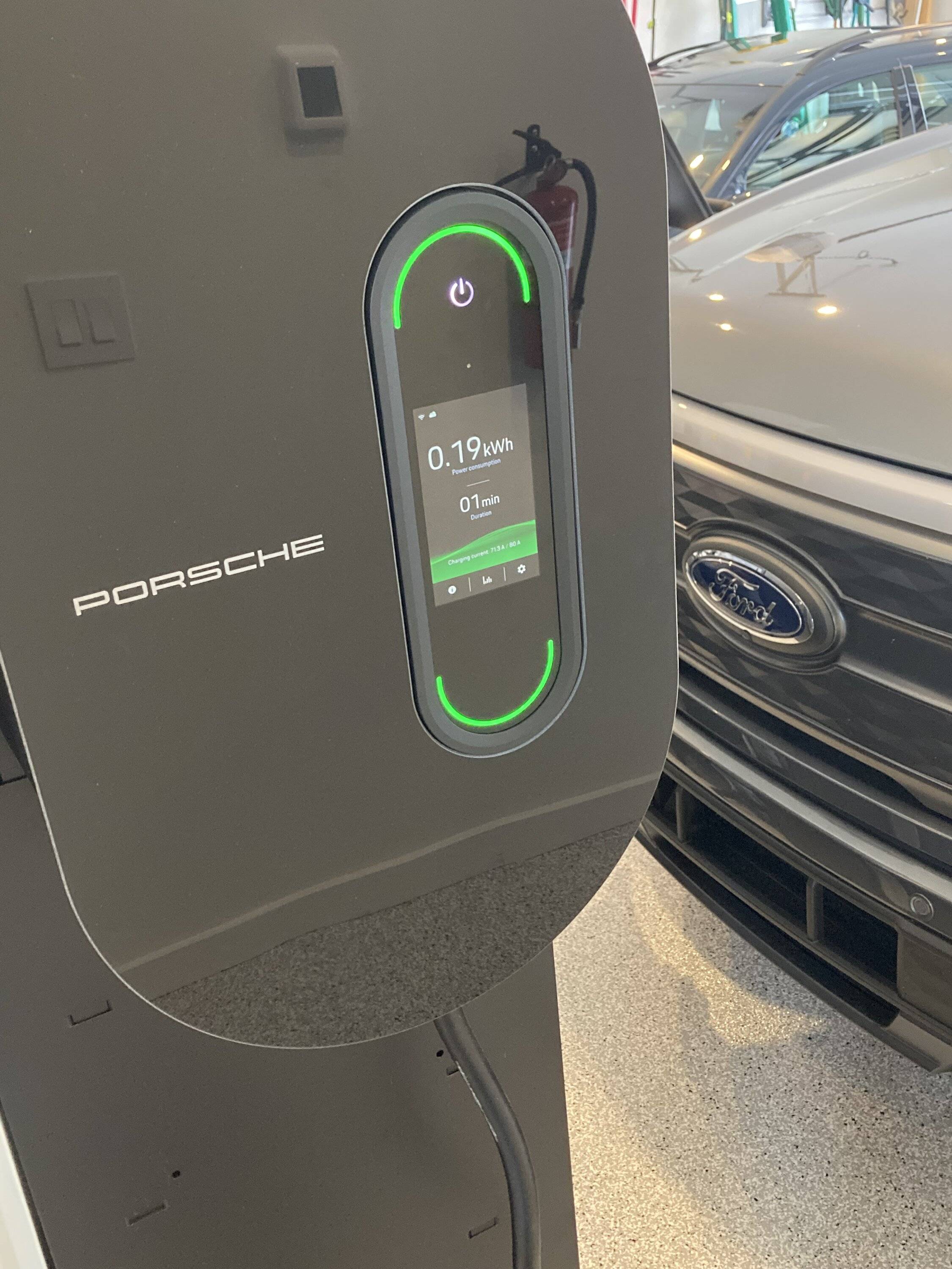 Porsche Taycan WTB Porsche Wall Charger Connected (PWCC) IMG_0066