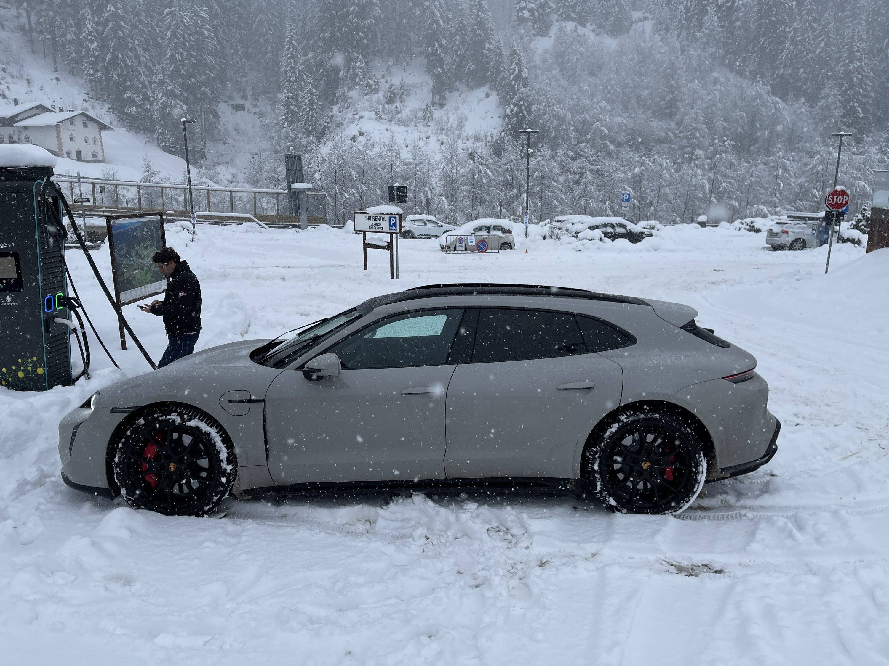 Porsche Taycan All Season Tyres. Help please. IMG_2969