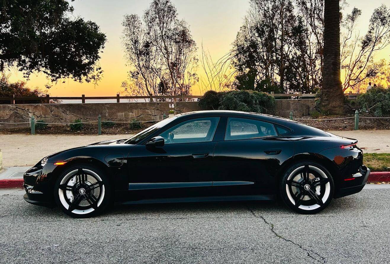 Porsche Taycan For Sale | 2022 Taycan Black/Black Premium | $85k Screenshot 2024-01-09 at 9.22.15 AM