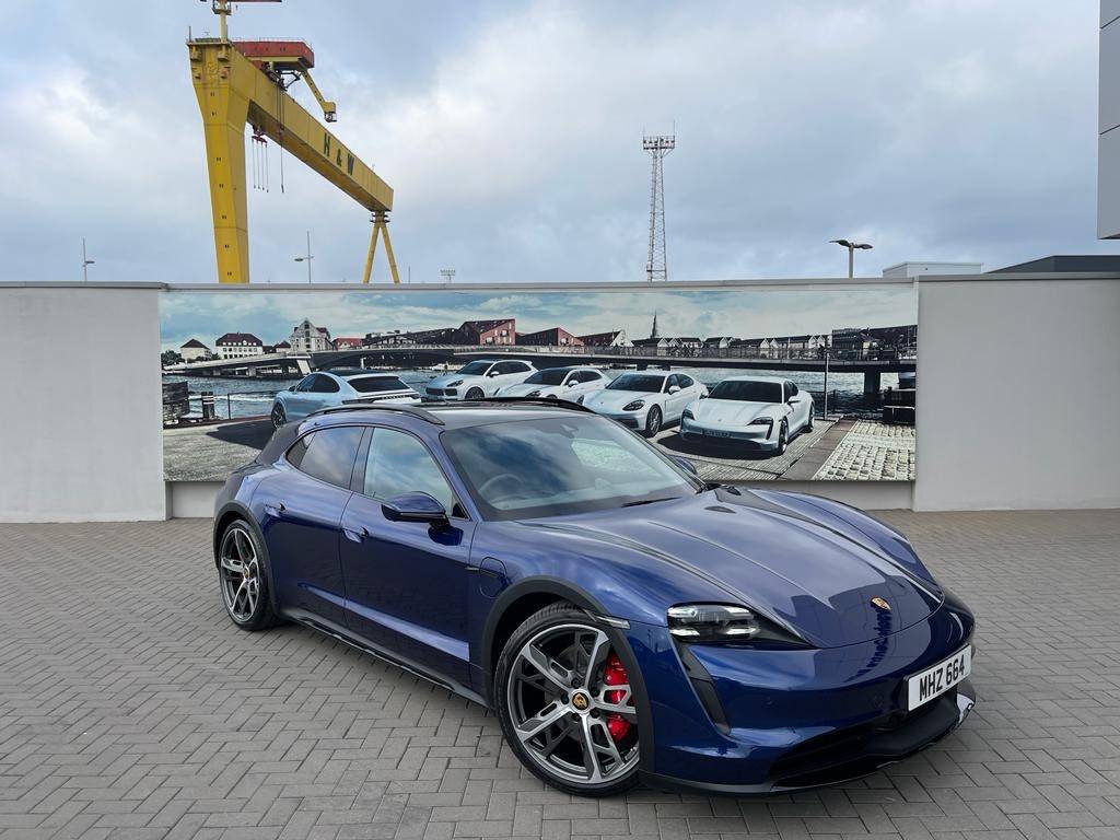 Porsche Taycan Feeling the blues 6c5fea9a-e751-4b76-b7e4-bb75a93202ac.JPG