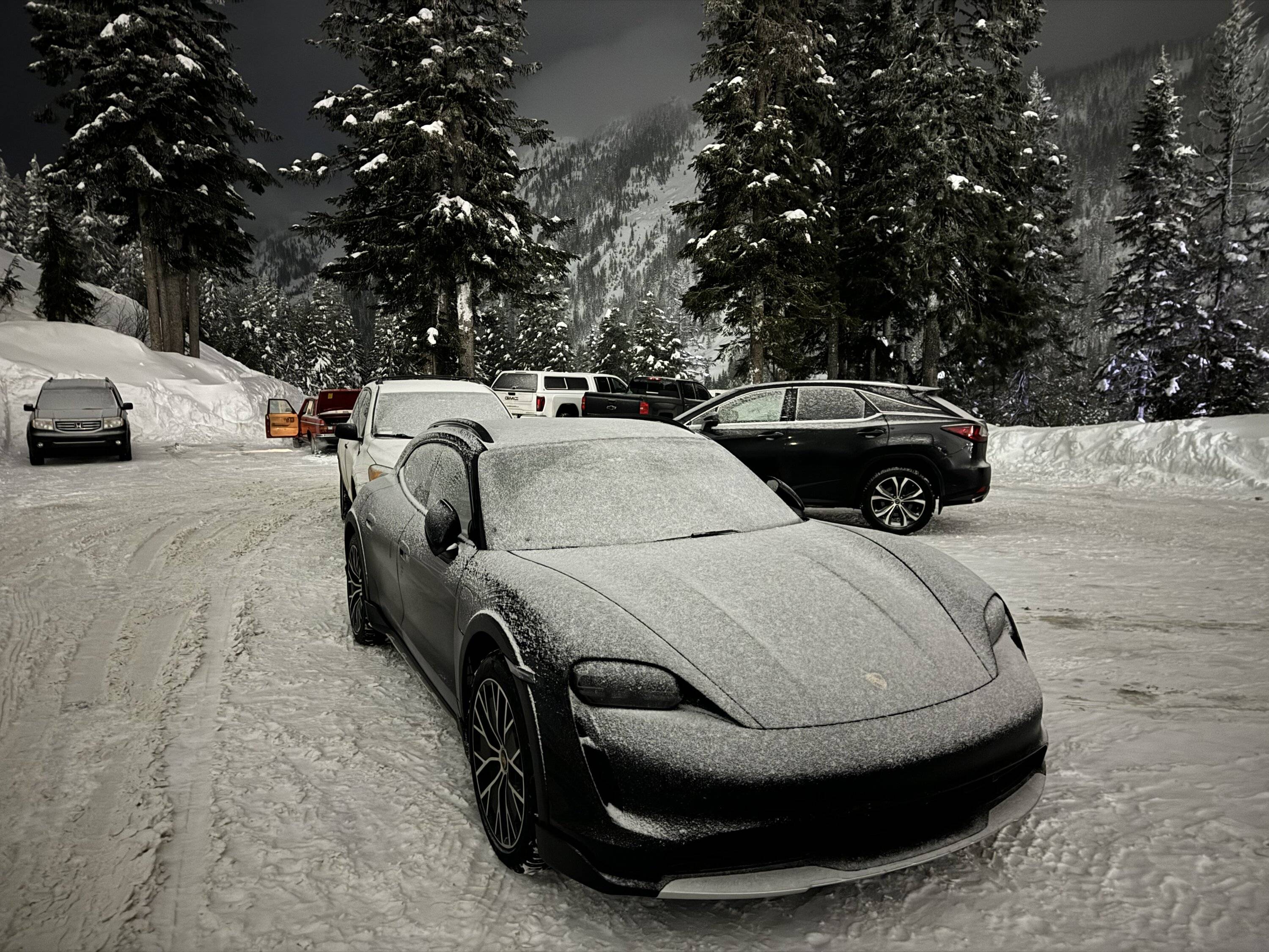 Porsche Taycan First ski trip with CT4 IMG_6083