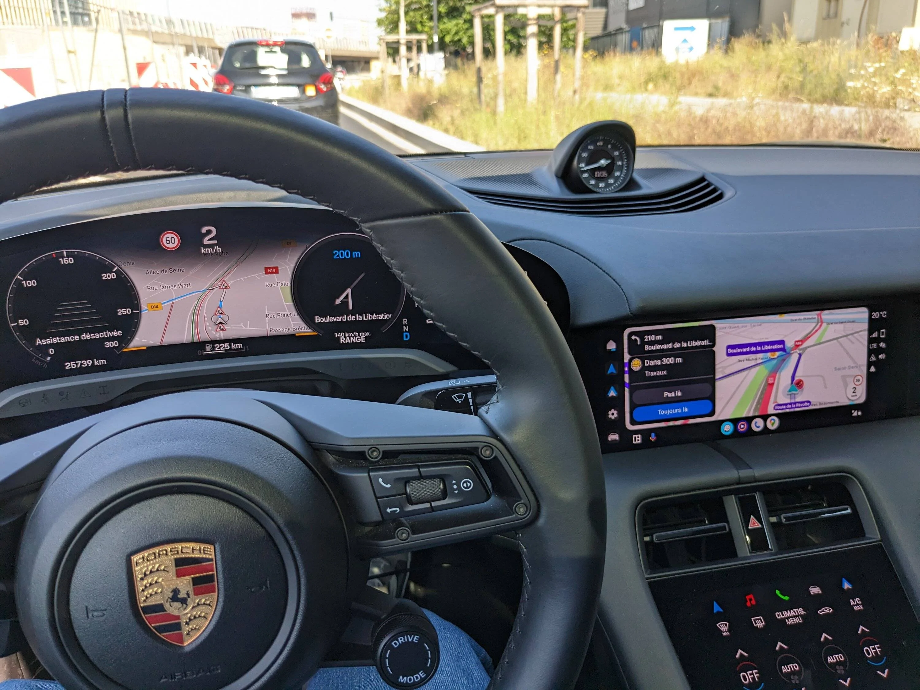 Porsche Taycan How to avoid traffic jams with navigation PXL_20230605_080644754
