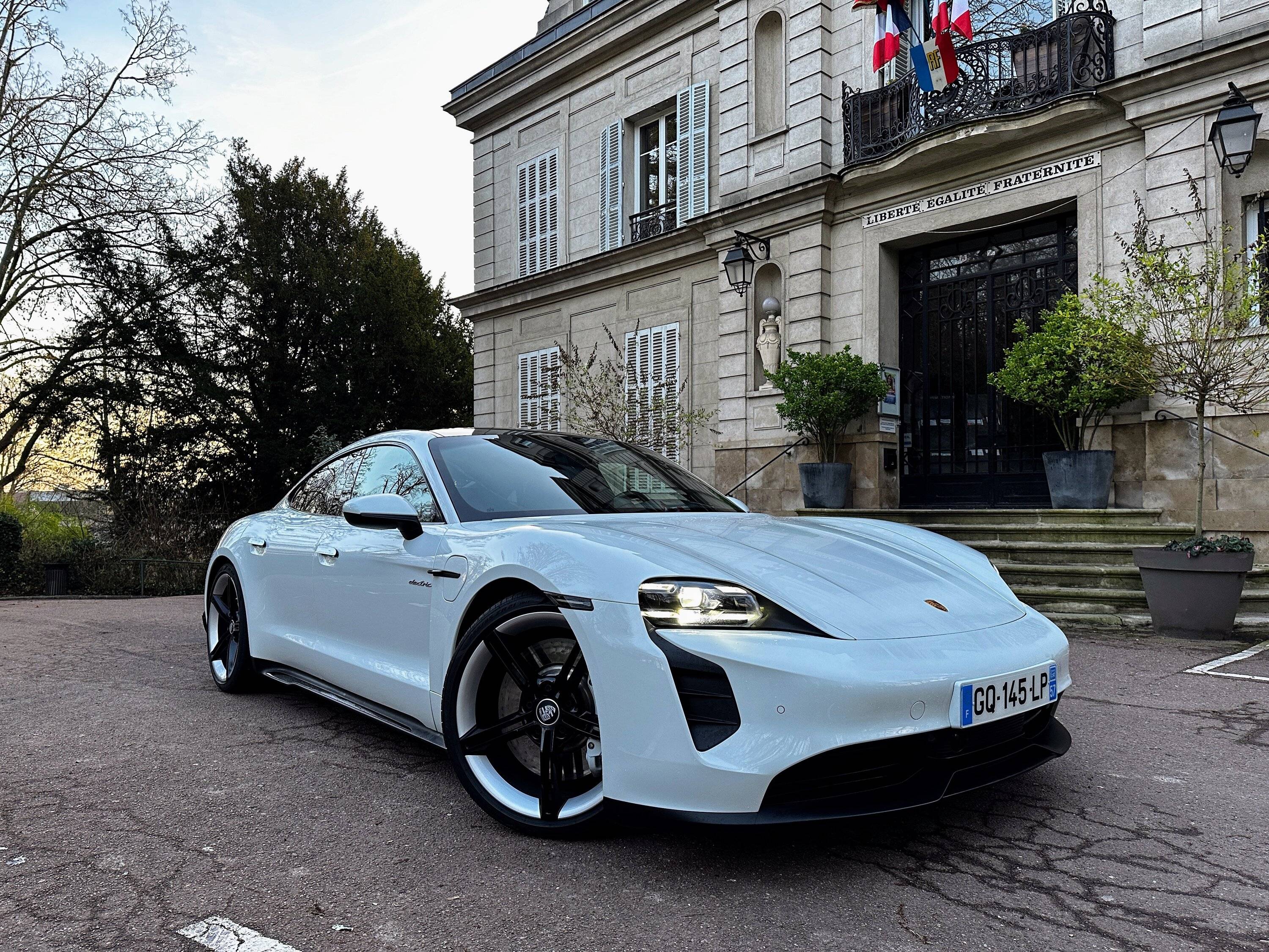 Porsche Taycan 20” to 21” Mission-E upgrade on my Taycan Turbo IMG_1605