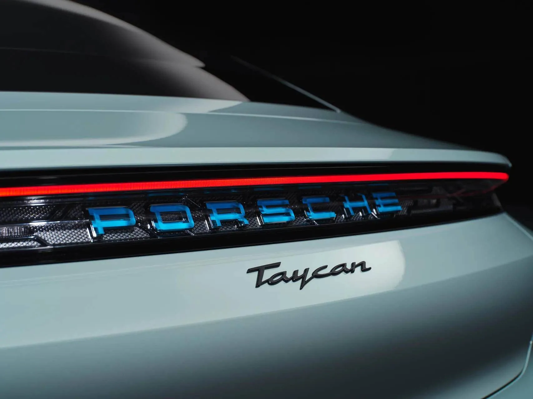 Porsche Taycan 🚨 2025 Taycan Officially Revealed! Specs, Wallpaper Photos, Videos & US Pricing porsche-taycan_100917181_h