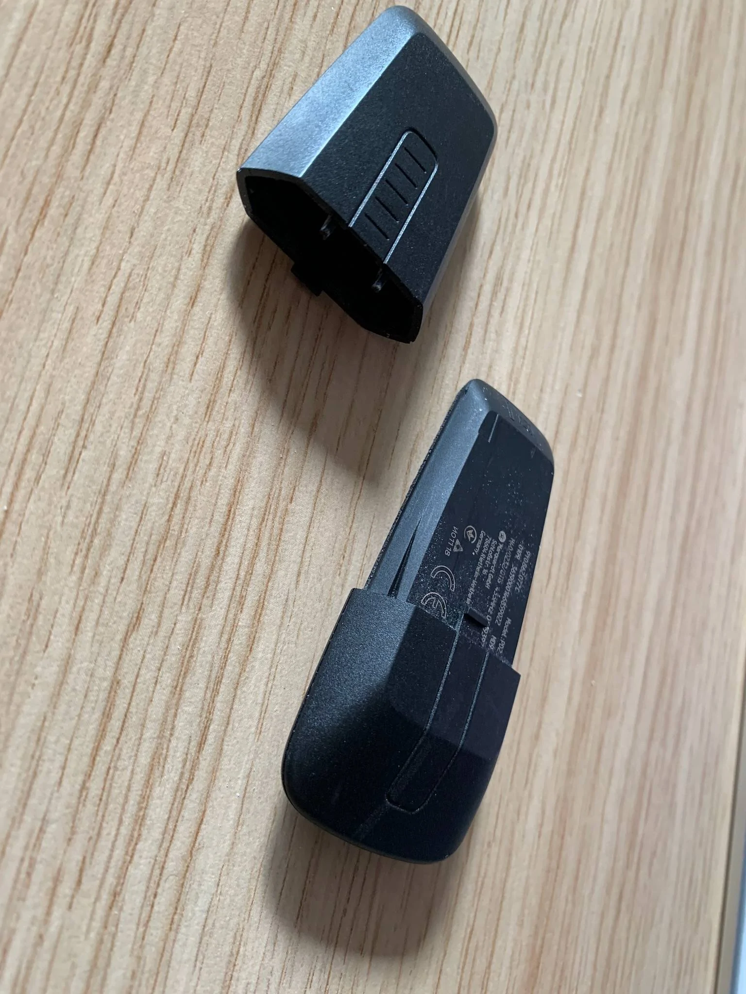 Porsche Taycan Alarm fob battery IMG_1272