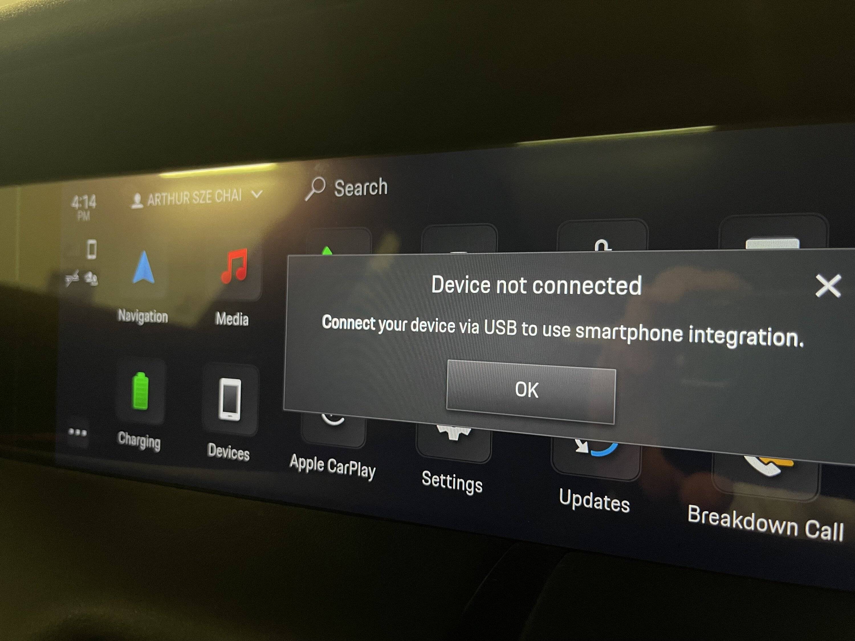 Porsche Taycan Wireless apple carplay IMG_0454
