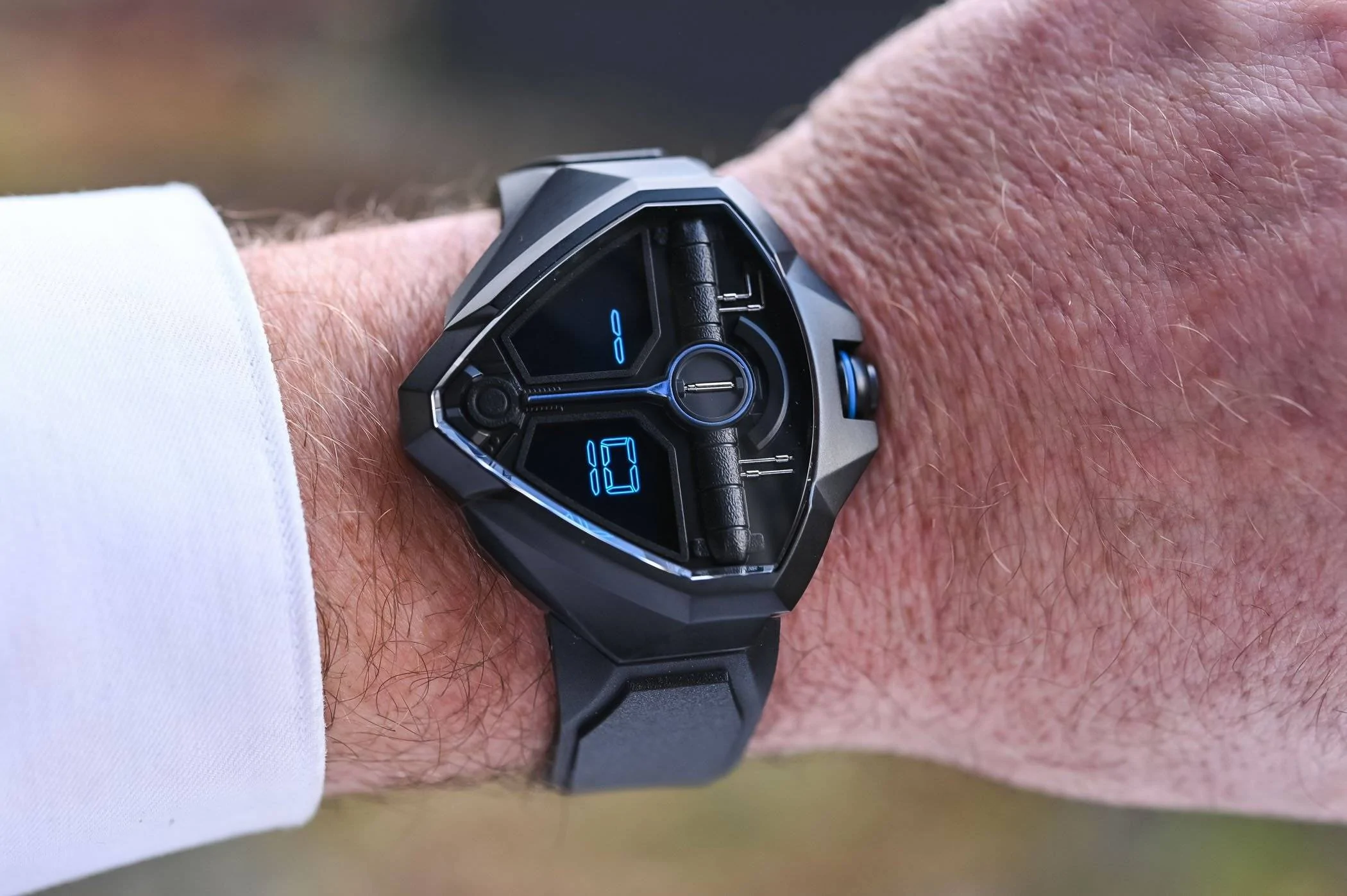 Porsche Taycan Watch collectors - let's talk watches here! ducing-two-hamilton-ventura-dune-limited-edition-6