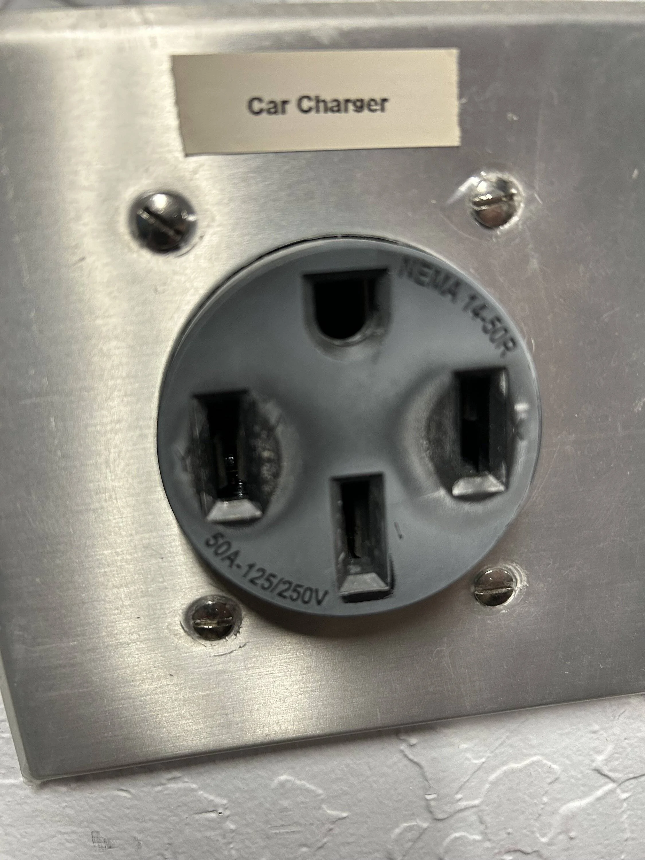 Porsche Taycan New Charger-related recall (for the 240 V cable) (NHTSA ID 23V-841) IMG_0603
