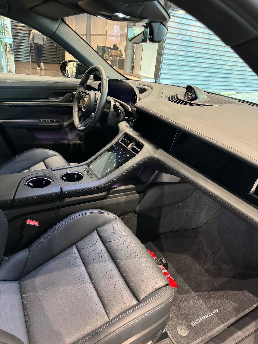 Porsche Taycan Hi from Belgium :) tempImage5eq3QG
