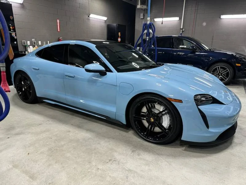 Porsche Taycan FROZEN BLUE Taycan Club IMG_7258
