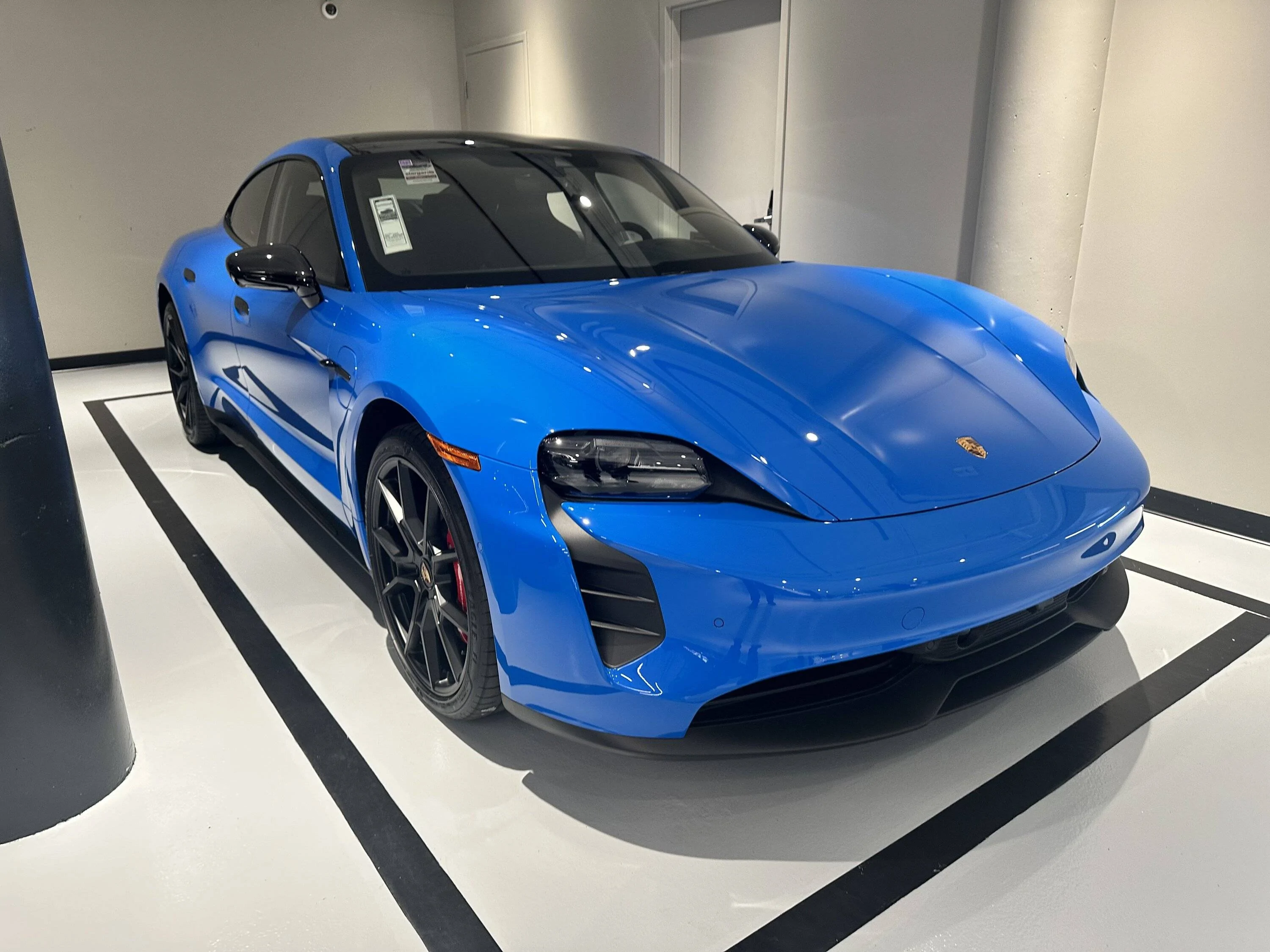 Porsche Taycan 🎨 PTS: PAINT TO SAMPLE Taycan Club & Photos Thread IMG_2273