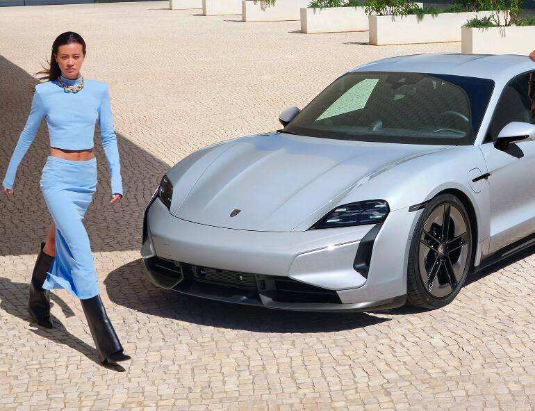 Porsche Taycan New Mission E Design Wheel Screen Shot 2024-03-10 at 12.03.31 PM