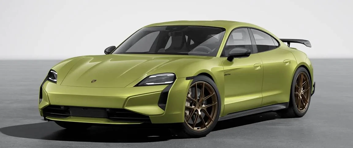 Porsche Taycan Building a Taycan GT Turbo_GT_Peridot Metallic