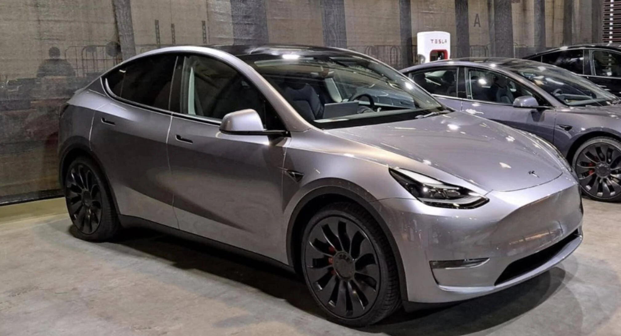 Porsche Taycan Ice grey or Dolomite? 1710351750782-k1