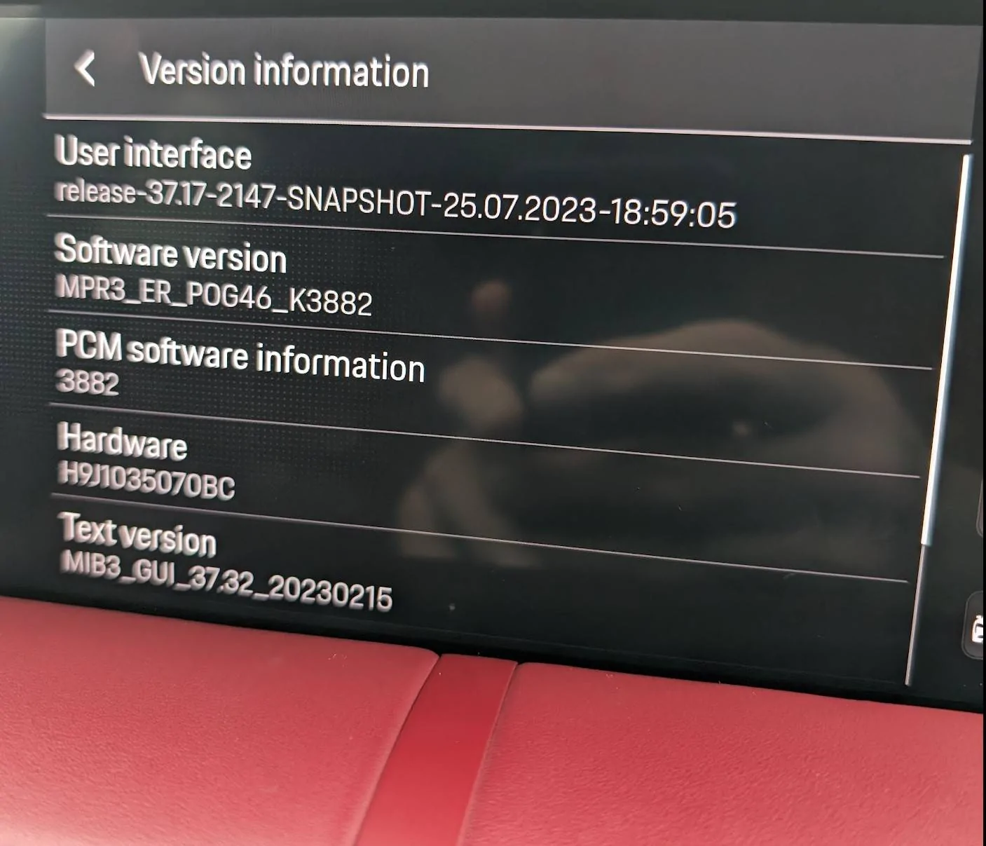 Porsche Taycan Is this the latest software? Screenshot_1