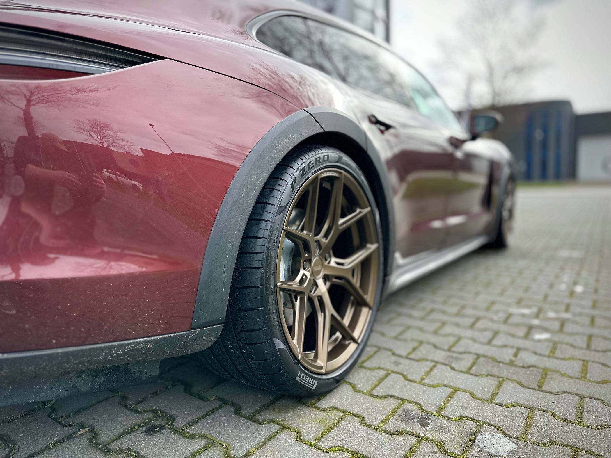Porsche Taycan Cross Turismo Lowered + Spacers IMG_6133