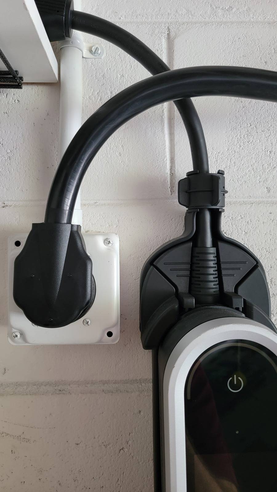 Porsche Taycan Porsche Reimbursement for a non-Porsche wall charger 1000001874