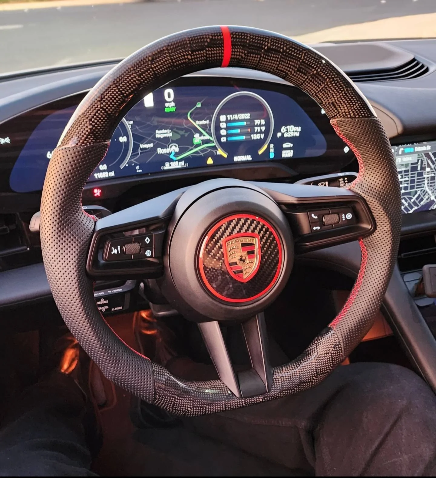 Porsche Taycan Race-Tex steering wheel opinions Screenshot_20230922_141119_Gallery