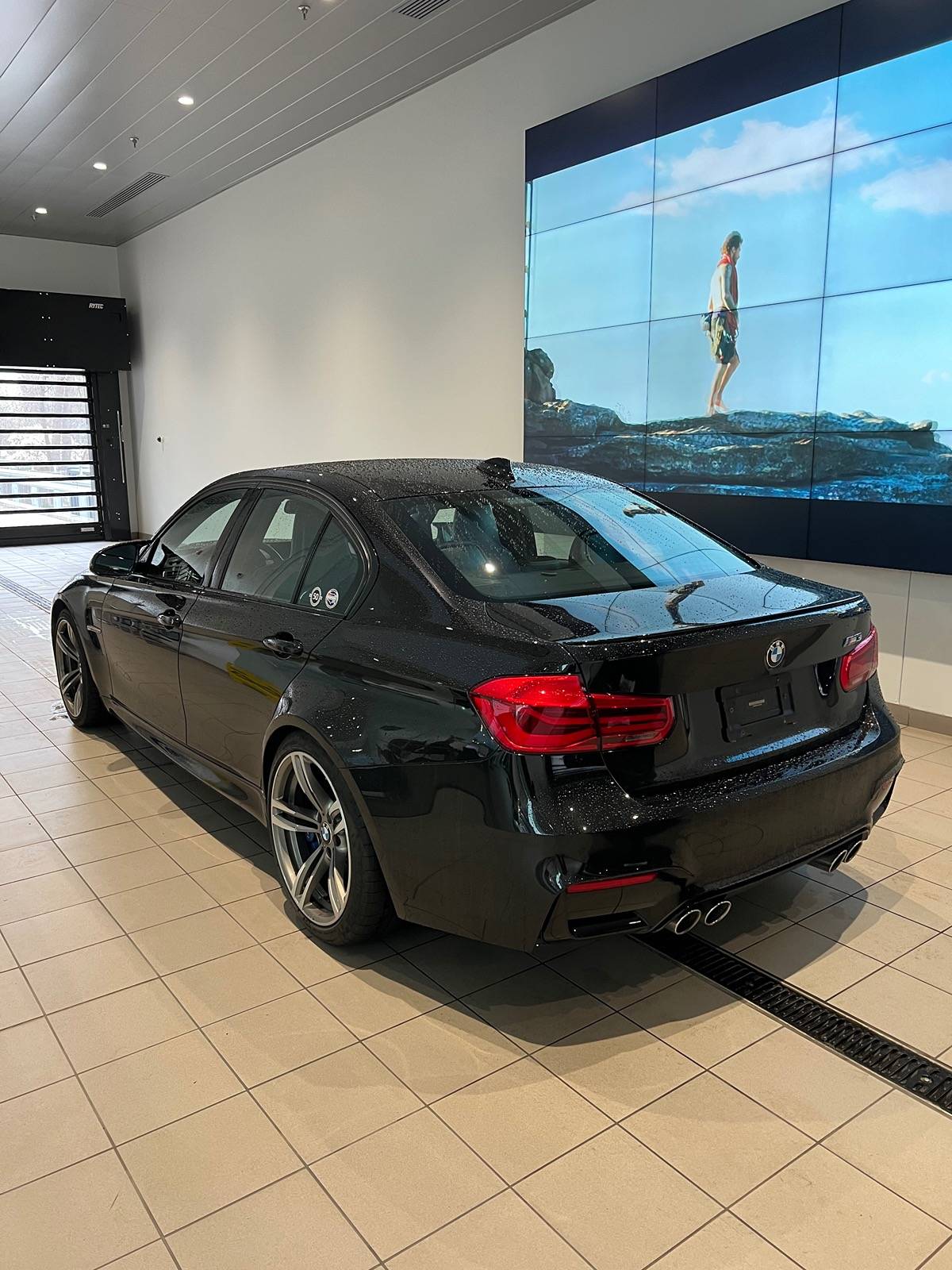 Porsche Taycan M3—>Taycan 4S IMG_6603