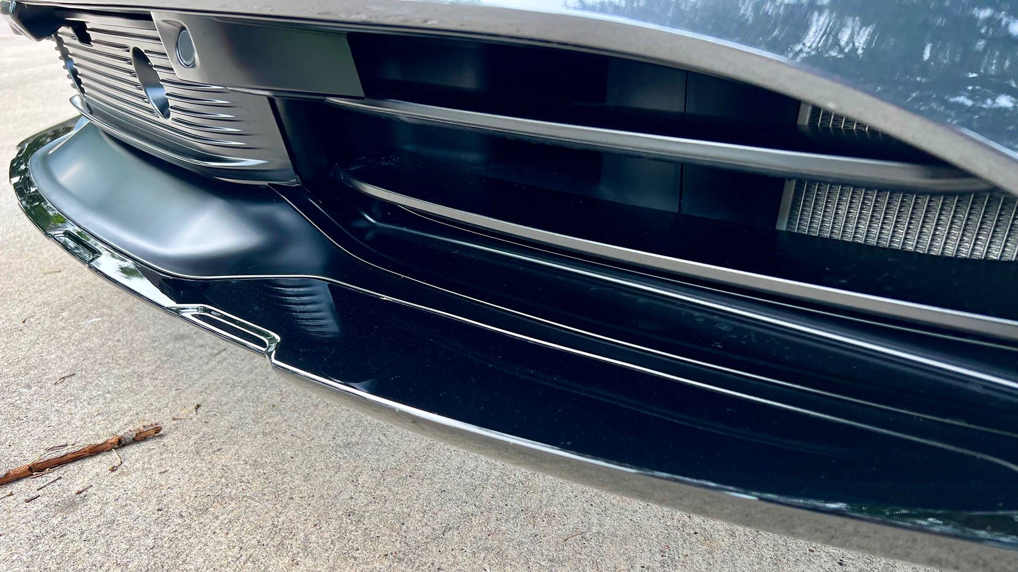 Porsche Taycan Paint air curtain inlets IMG_5591