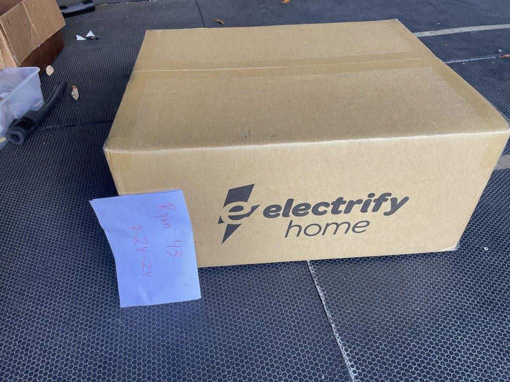 Porsche Taycan FS: Electrify America Home station HFzlE6Eh