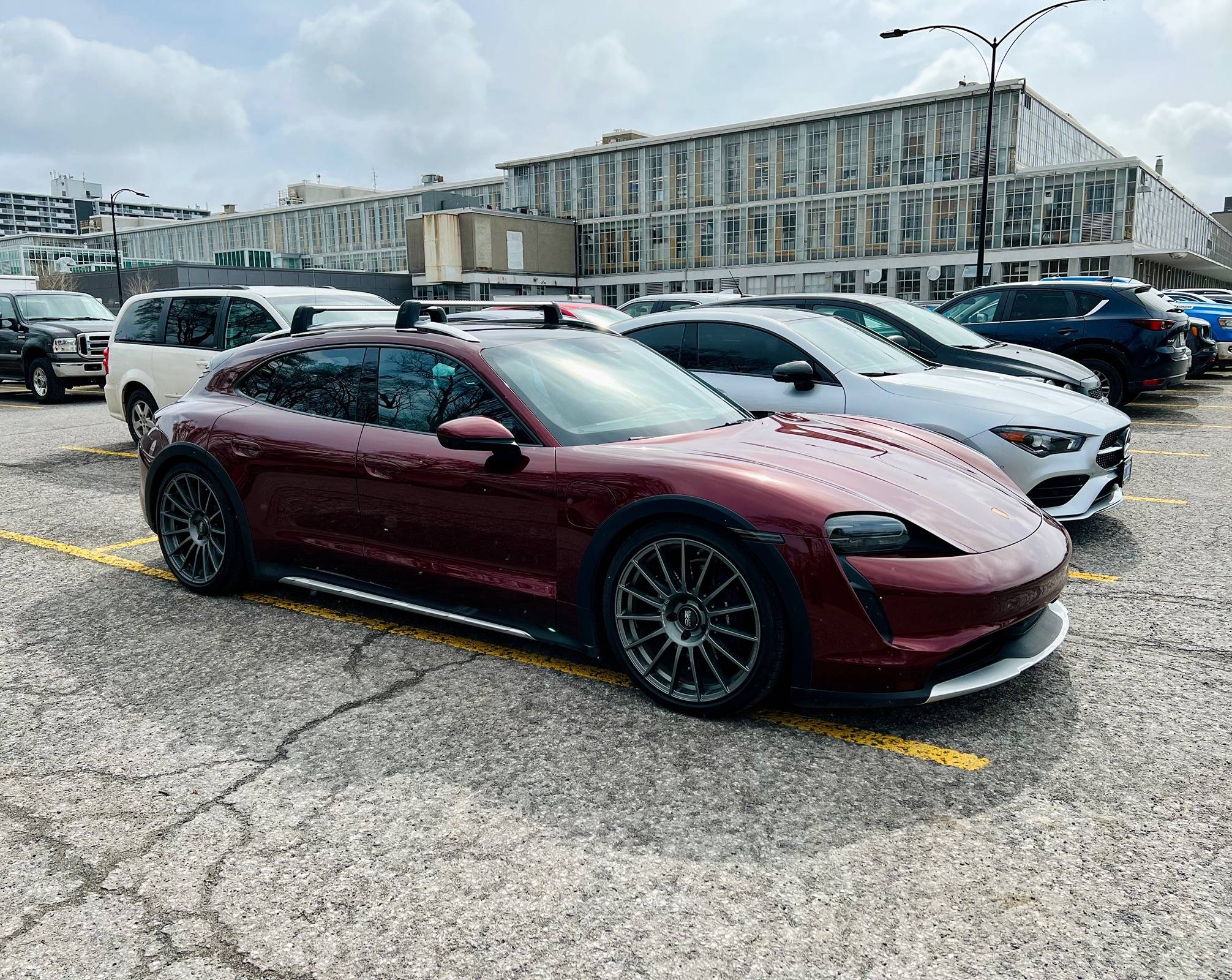 Porsche Taycan Phantom Sport + … IMG_0169
